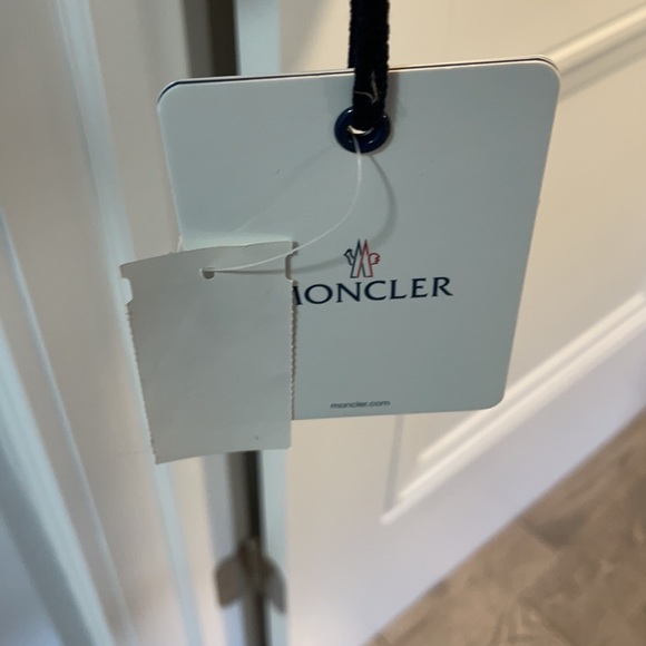 Moncler down jacket - Picture 2 of 6